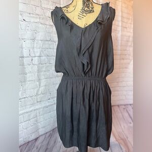 🩶🖤RUFFLE SLEEVELESS DRESS🤍🩶
